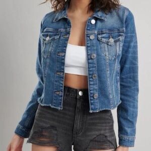 Adorable Garage Worn In Wash Cropped Raw Hem Denim Jacket, Size M